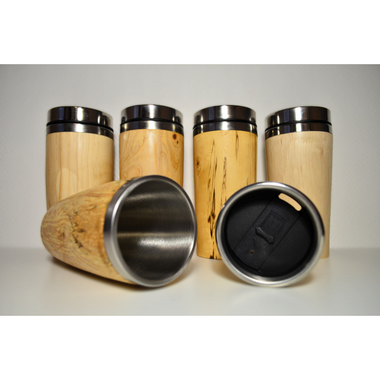 Mug à emporter en inox et en bois de différentes essences locales