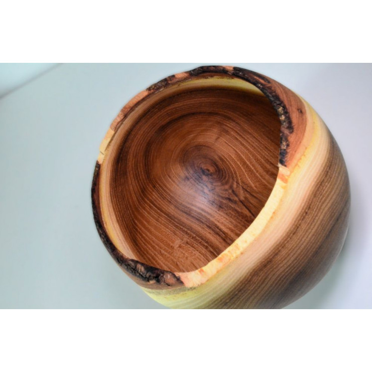 bol en robinier faux-acacia, avec écorce apparente et veinage prononcé