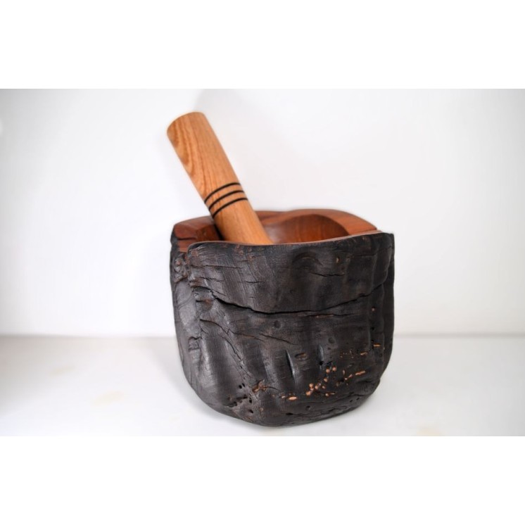 Magnifique mortier pilon réalisé en frêne et faux acacia