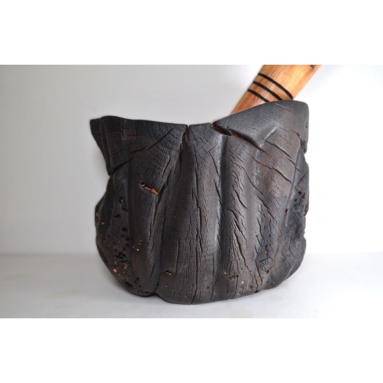 Magnifique mortier pilon réalisé en frêne et faux acacia
