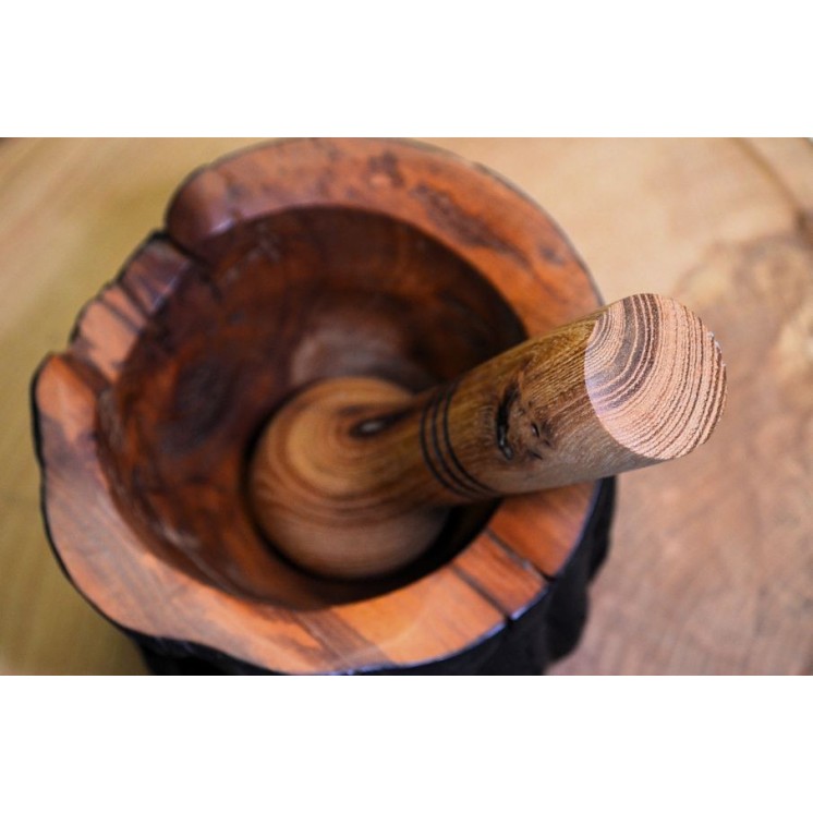Magnifique mortier pilon réalisé en frêne et faux acacia