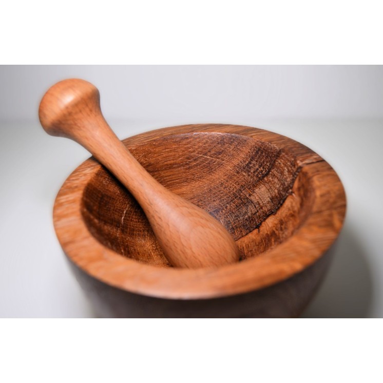 Mortier pilon réalisé dans du bois de hêtre et faux acacia