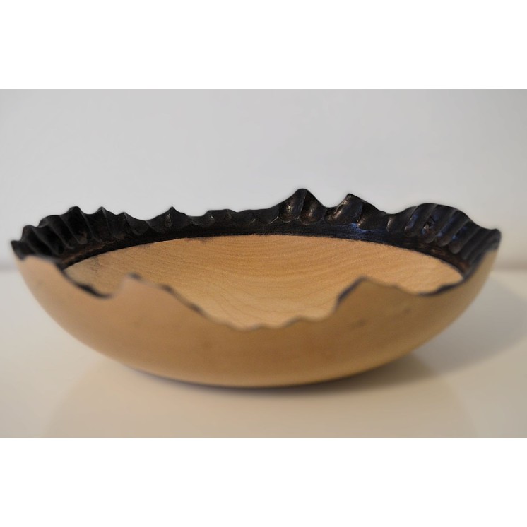 Assiette en érable au design épuré