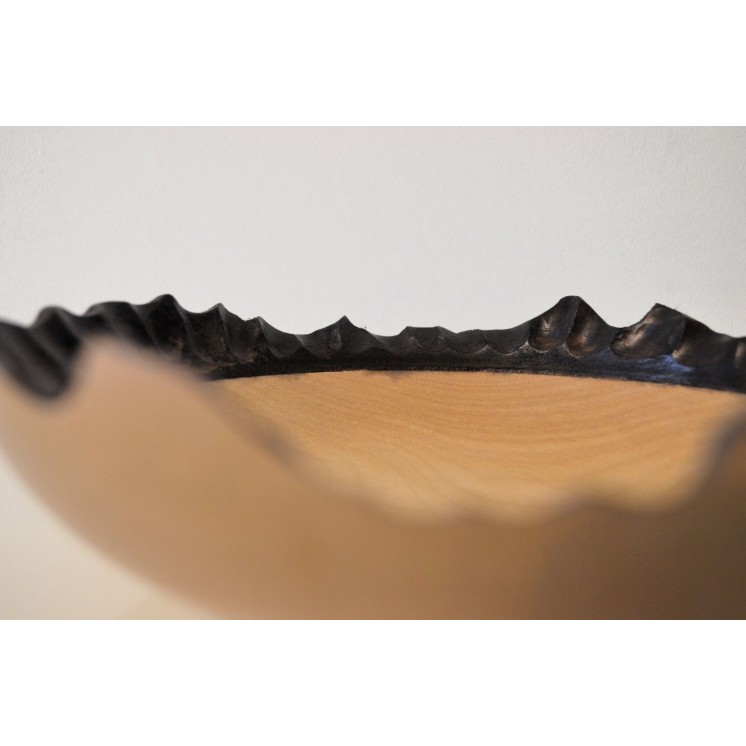 Assiette en érable au design épuré