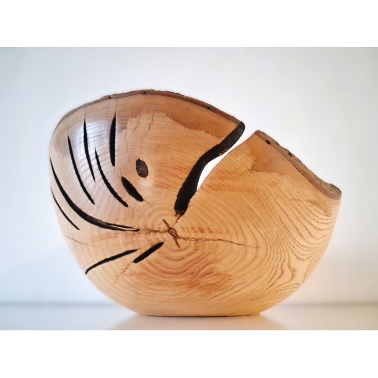 Coupe à fruits en bois – Pièce unique en frêne avec bords naturels