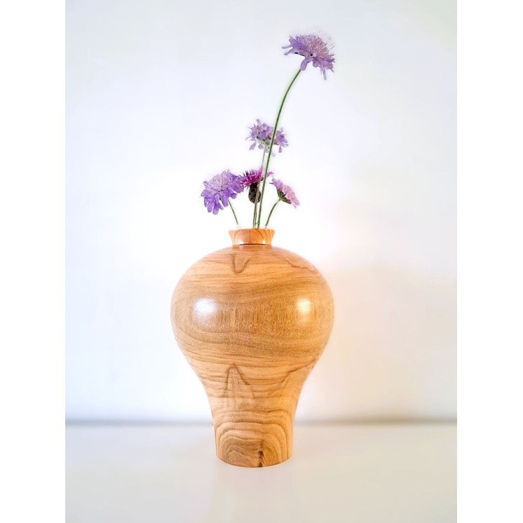 Soliflore en cerisier pour fleurs fraîches  – Epuré & raffiné